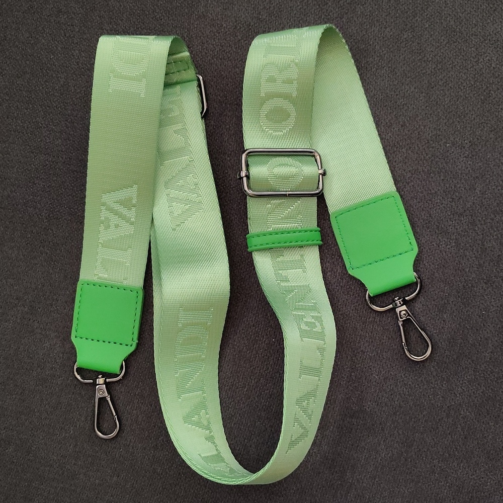 💚 Valentino Orlandi Crossbody Camera Bag in Green! New With Tags! - Picture 10 of 11
